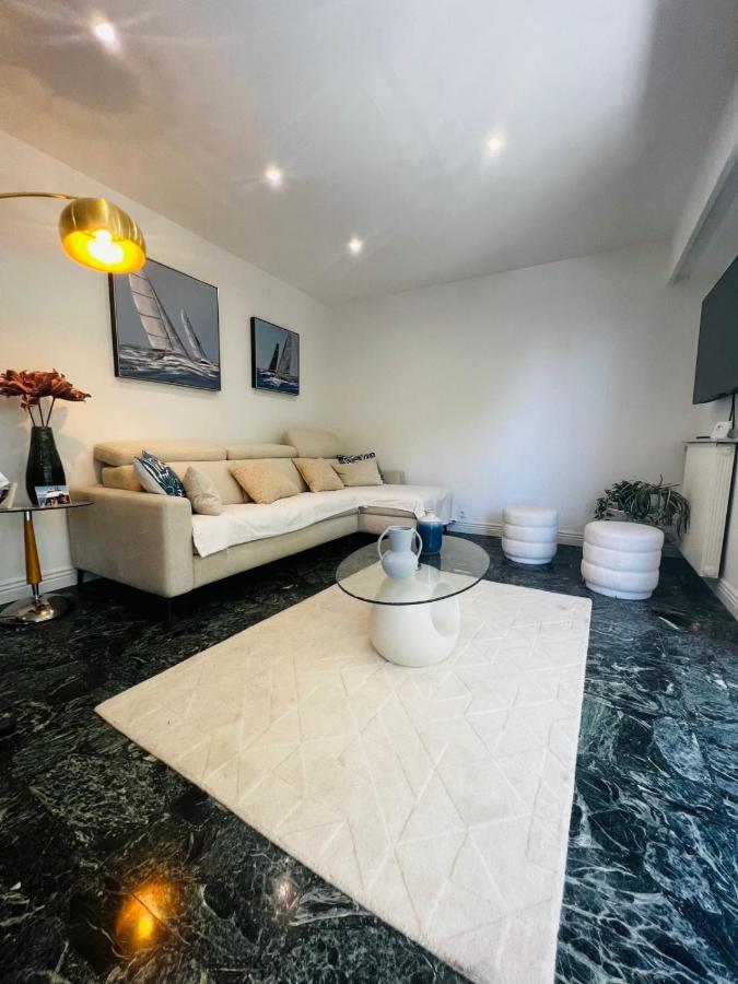 Holiday home Brand New 2 Bdr In With Ac And Sea View Antibes