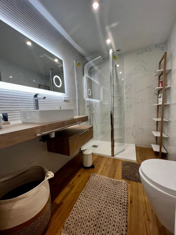Brand New 2 Bdr In With Ac And Sea View * Antibes