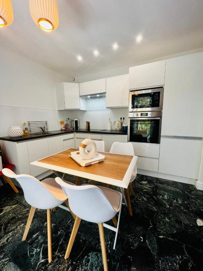 Brand New 2 Bdr In With Ac And Sea View *
